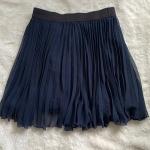 Pleated skirt